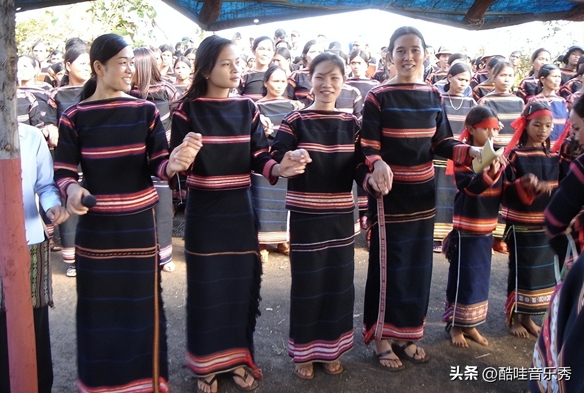 越南服装传统女装,越南男式传统服装