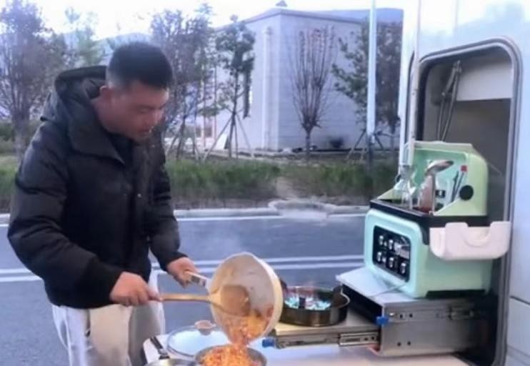 90后小孩做电商亏了20万,90后做生意亏了近5万