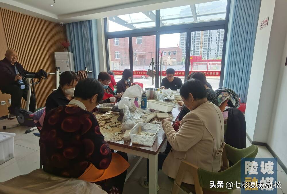 陵城区临齐街道：“共富工坊”架起村民家门口的“致富桥”