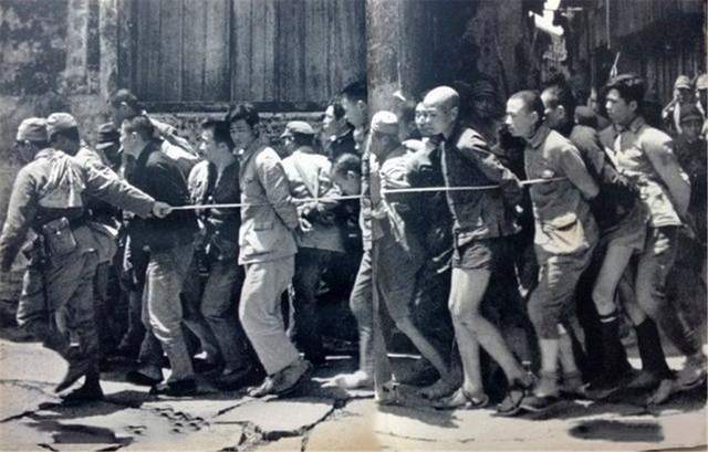 山神？还是野人？那个在日本荒原上漂泊十三载的男子，到底是谁