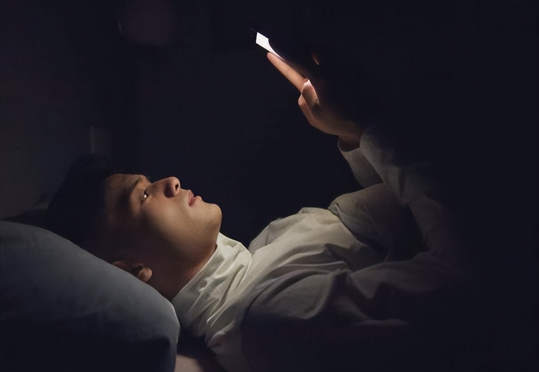 哄睡行业成色情温床？大量年轻人为追求“颅内高潮”，正沉迷其中