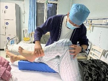 老年人髋关节置换术后康复,髋关节置换术后康复哪家医院好