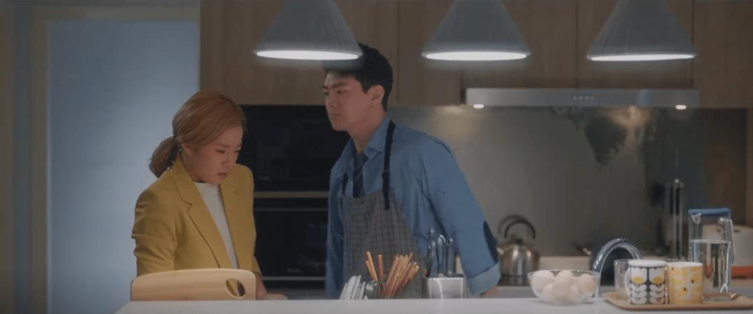 爱很美味，但我没有爱，也没有美味