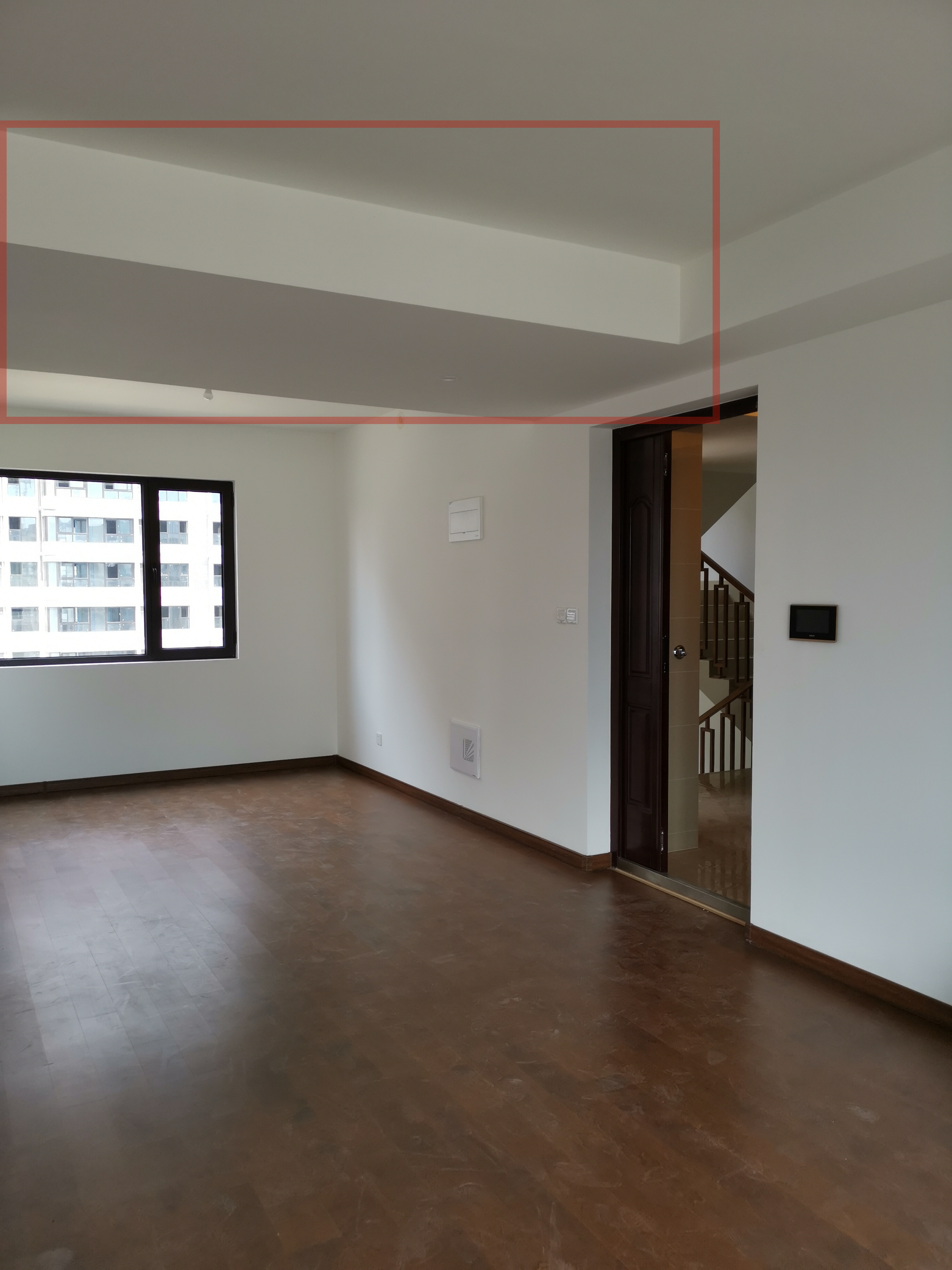 入门横梁压顶的最佳解决方法,横梁太突兀怎么办