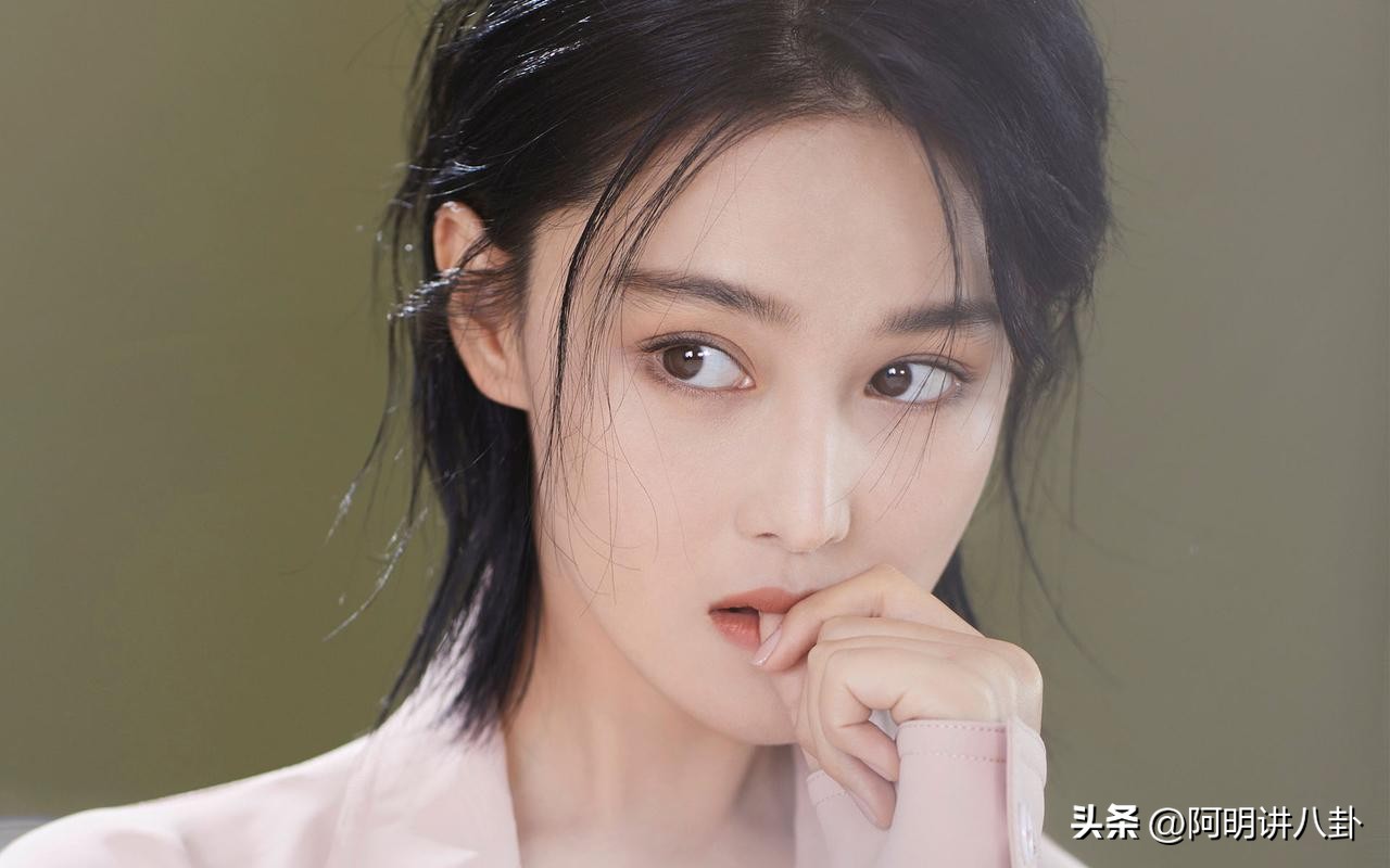 中国足球宝贝最靓丽,所有的足球宝贝谁的身材最好