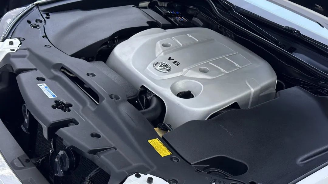 13代半皇冠底盘松散回炉重造,十三代皇冠彻底整备