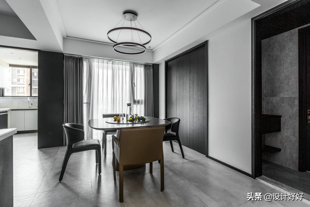 灰色地砖配什么颜色的门比较好看,灰色地砖配什么颜色门和踢脚线