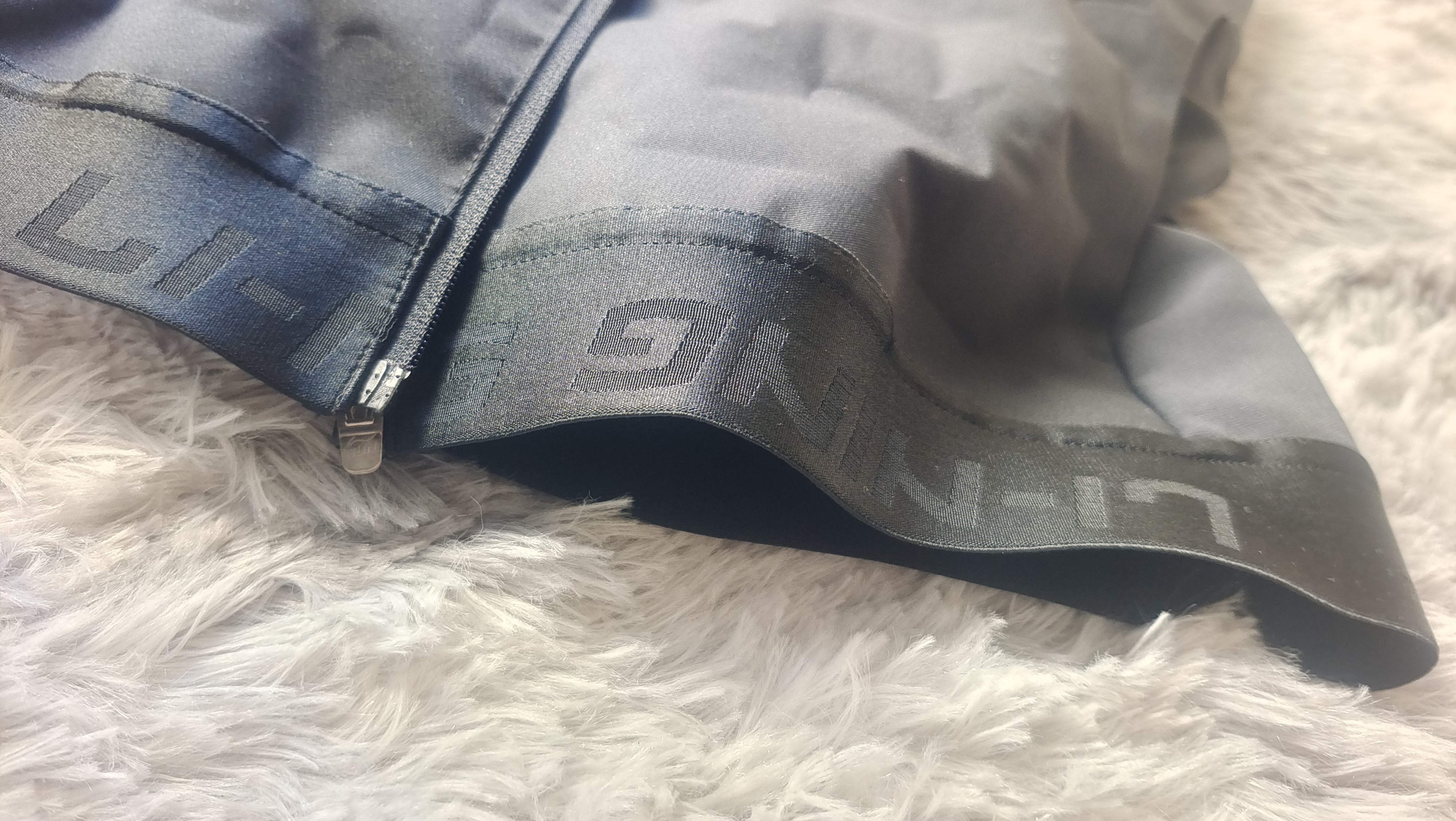 秋冬运动健身服加绒,秋冬运动健身服装防静电