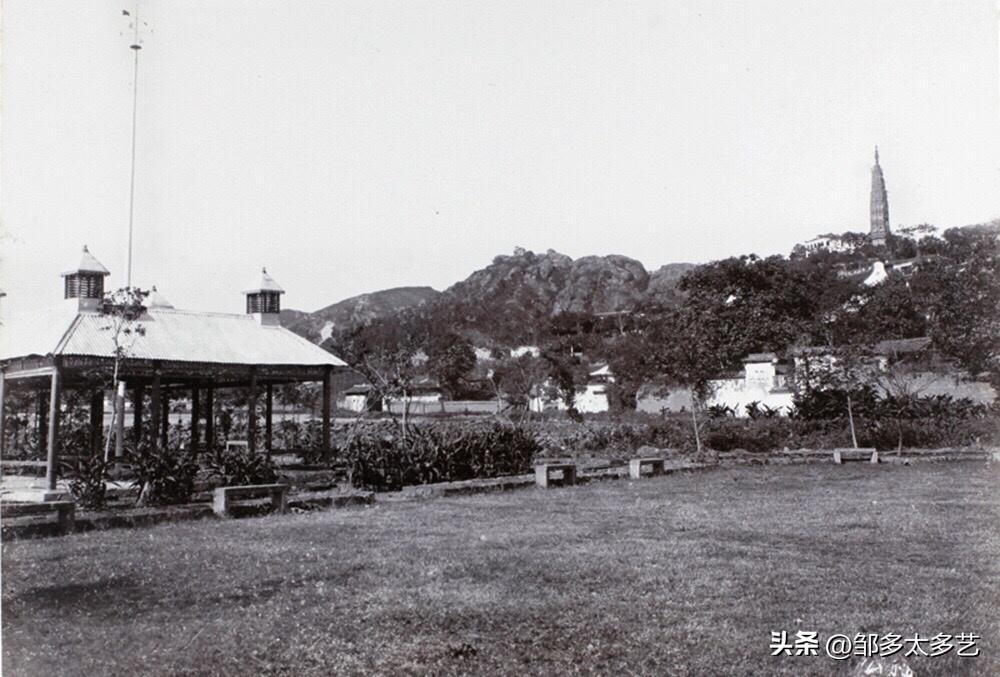 日军日记：*安妇慰**不服从管教，我很愤怒，用*刀刺**插入她的*体下**