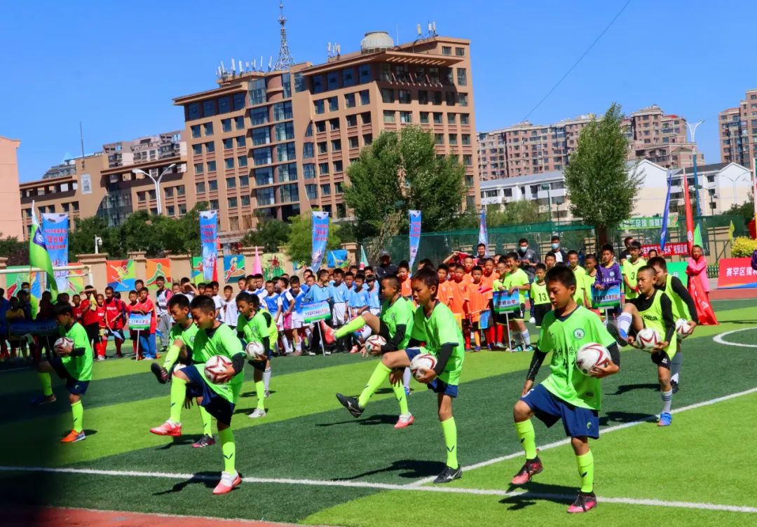 兴庆区校园足球联赛开赛,区长杯校园足球联赛开幕式