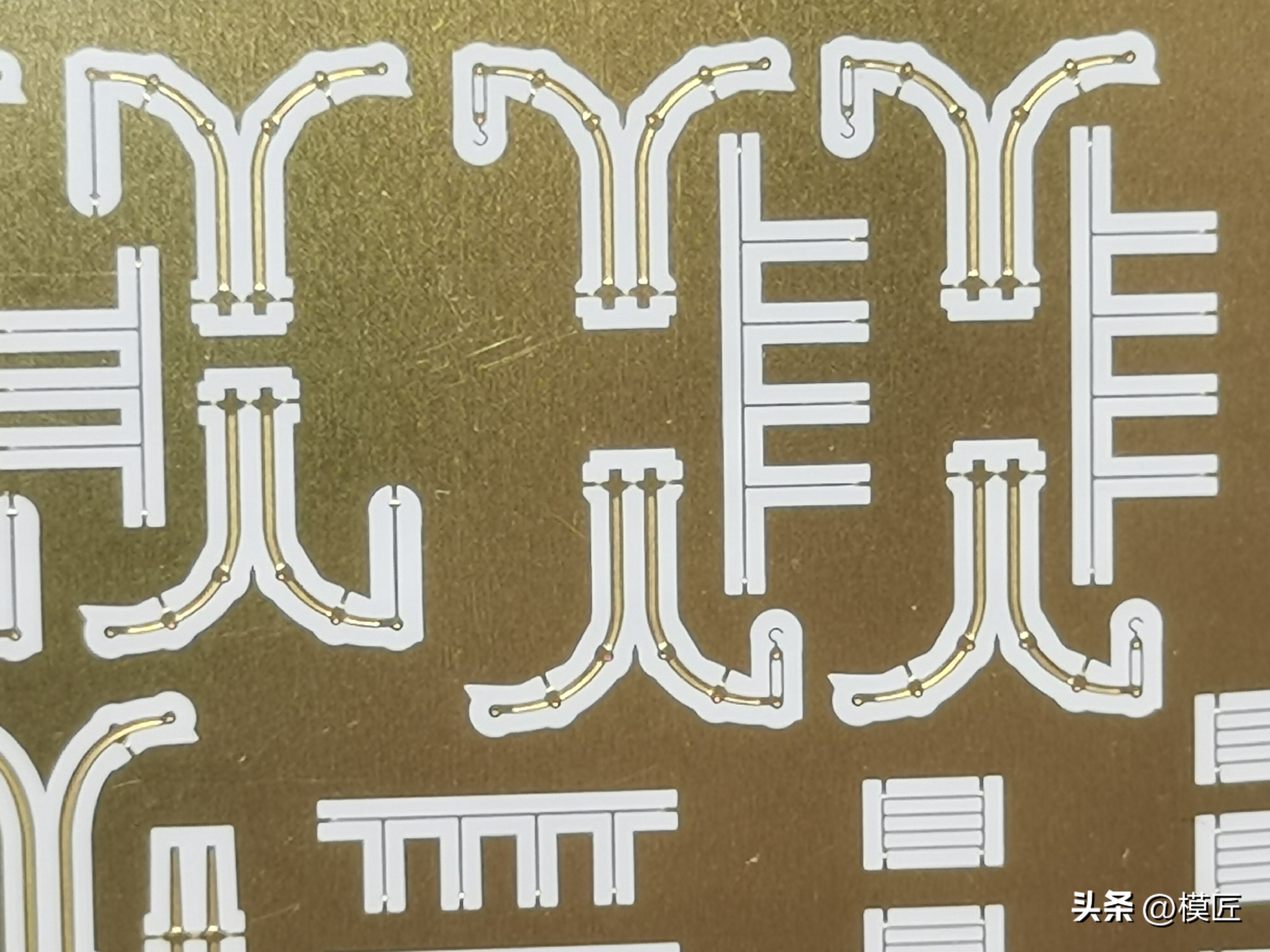 鹰翔1/700德国海军埃姆登号巡洋舰开盒测评