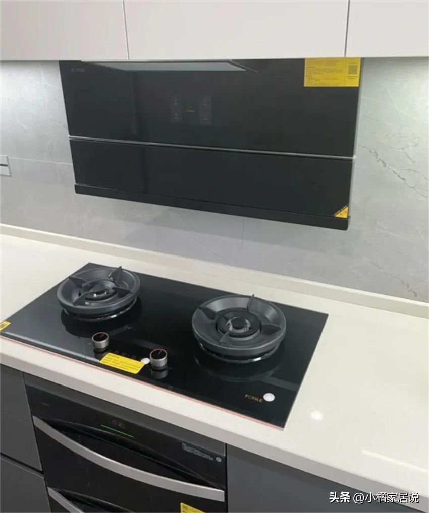 高楼层选油烟机侧吸好还是顶吸好,油烟机侧吸还是顶吸对尺寸的要求