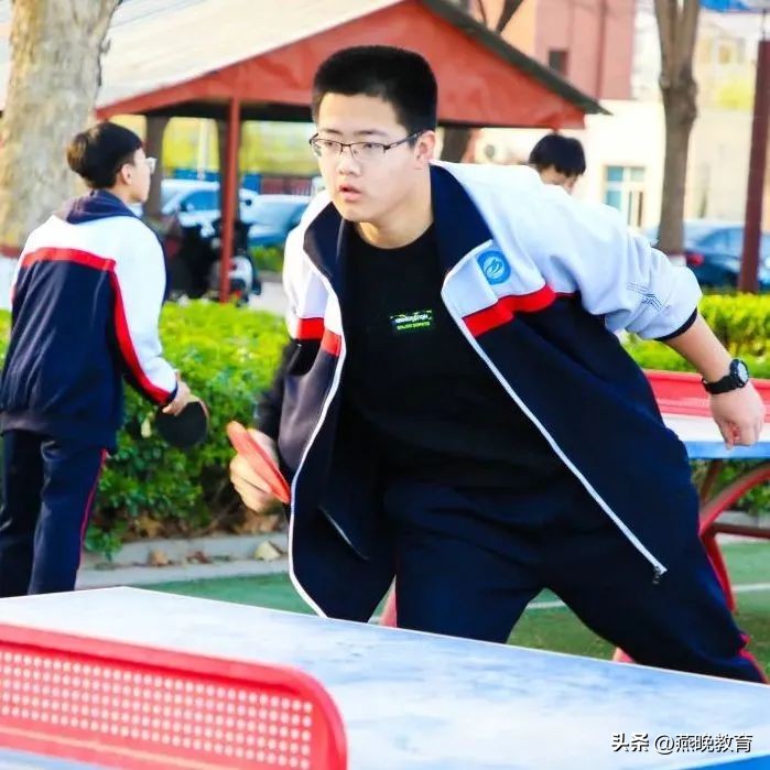 武邑宏达学校高中,武邑宏达高中和武邑宏达实验区别