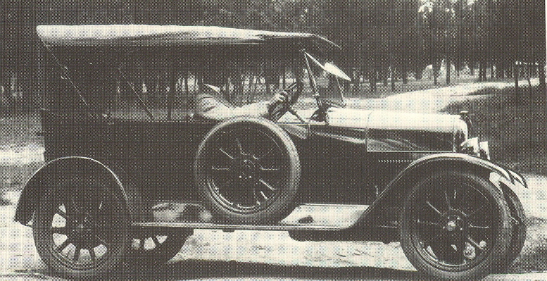 从优秀赛车手到跑车品牌缔造者的变身法拉利之父成长的传奇之路