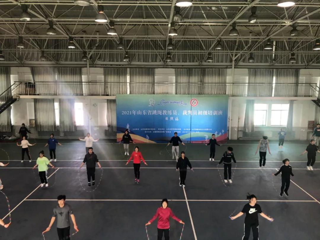 推动跳绳发展，我们领证了