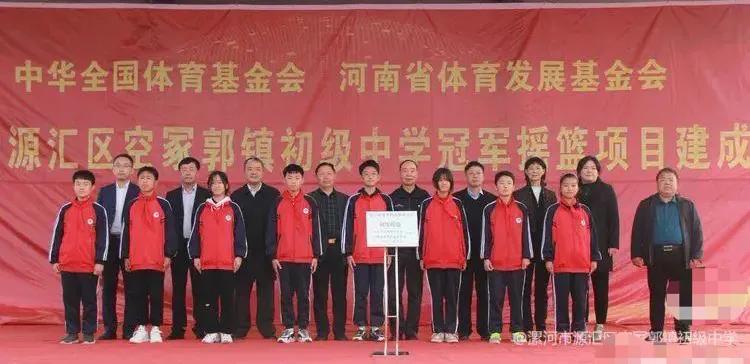 创建足球特色学校汇报材料,创上足球特色学校有什么好处