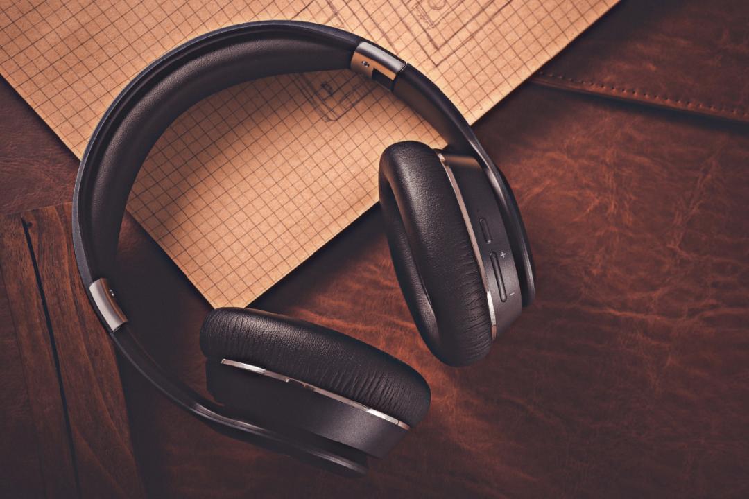 运动蓝牙耳机好看既实用,运动蓝牙耳机听歌