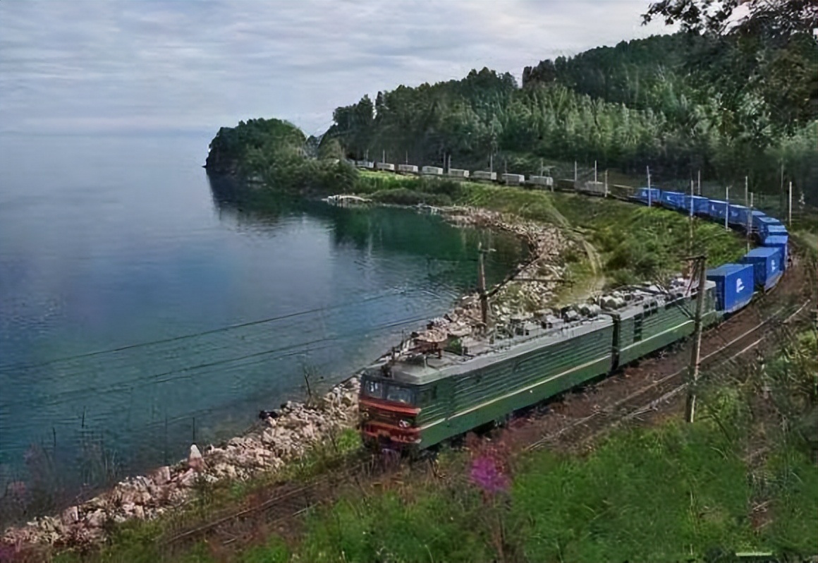 中国芯片之父霸气发声,中国首富6个月造出国产芯片