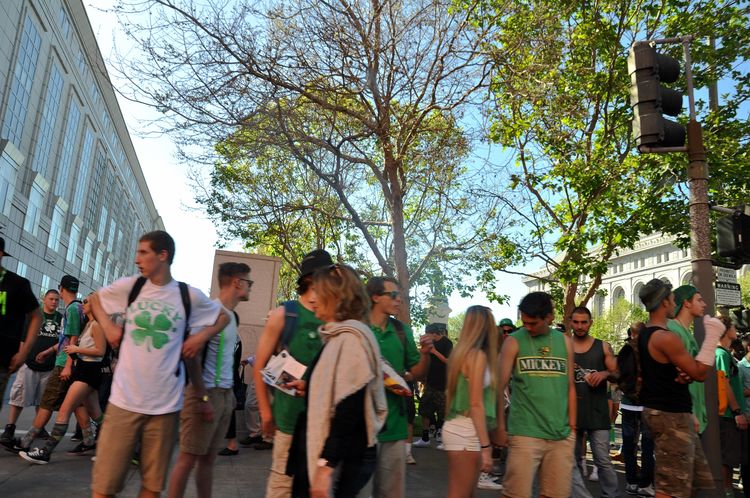 回味旧金山探访成功者的庄园,一种窗口令艾尔卡彭等囚犯备受折磨