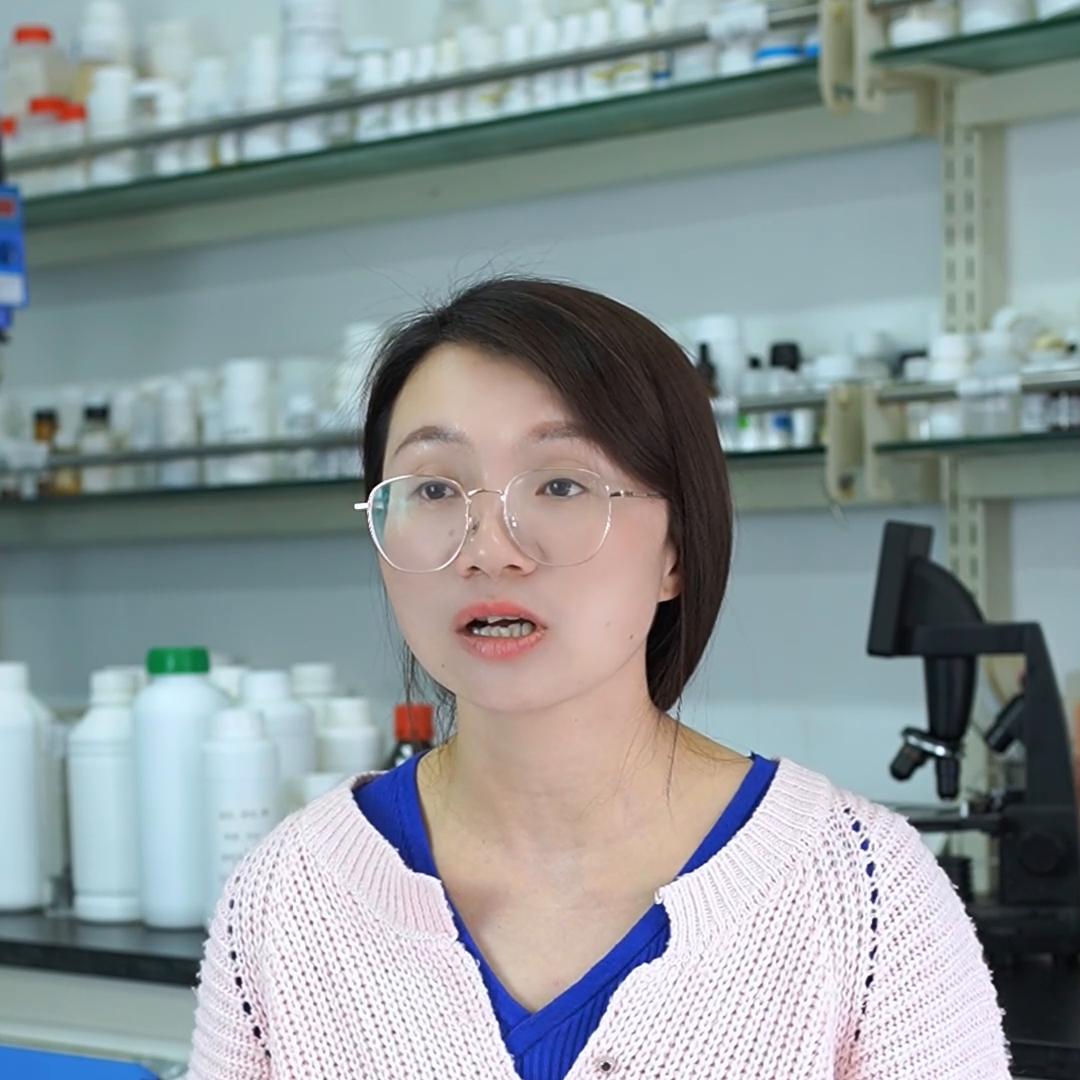 婴儿脸上长小痤疮怎么回事,婴儿脸上长疮怎么处理