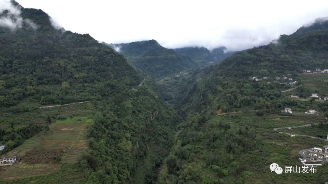 记者带你看民宿,记者带您云游老君山