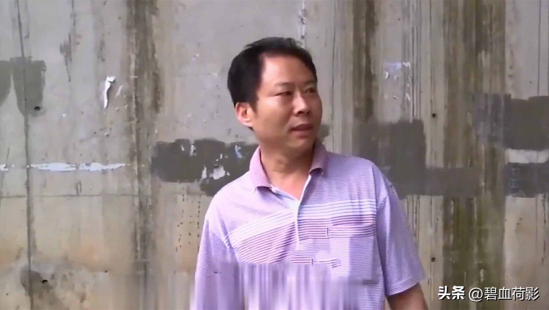 男子出轨妻子闺蜜妻子勃然大怒,男子出轨女友闺蜜女友暴怒