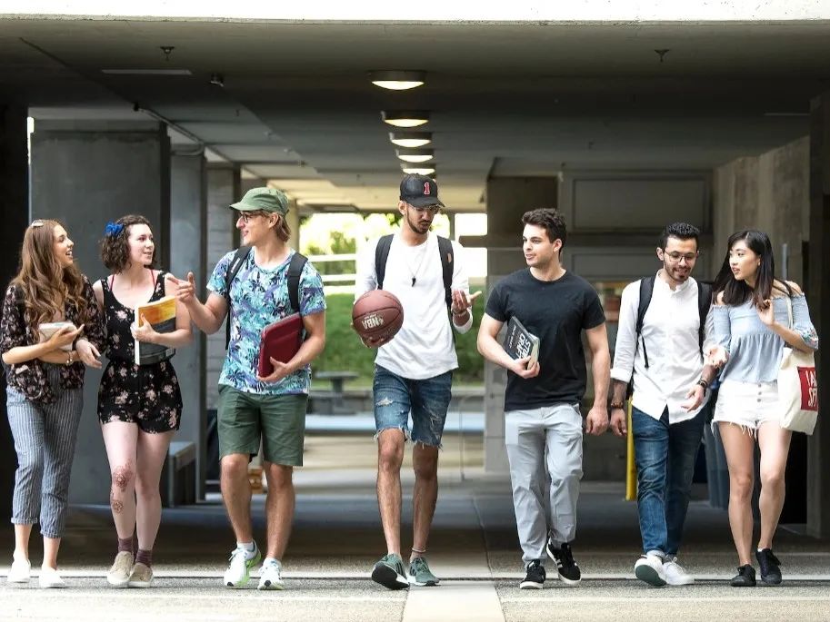 风向变了人才回流,温哥华留学省钱