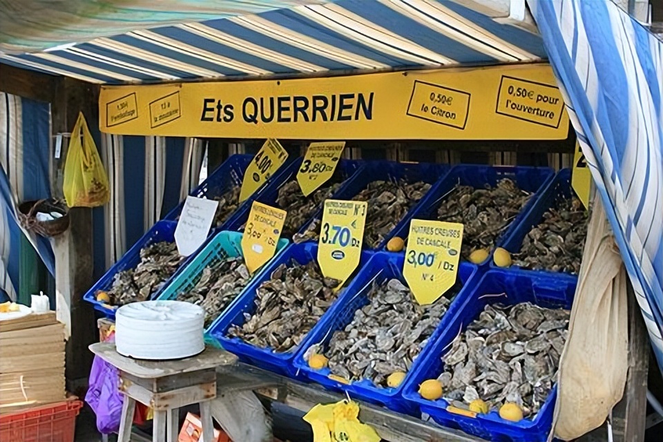 生蚝之都康卡勒：凯撒大帝太阳王拿破仑三世青睐，美味流传两千年