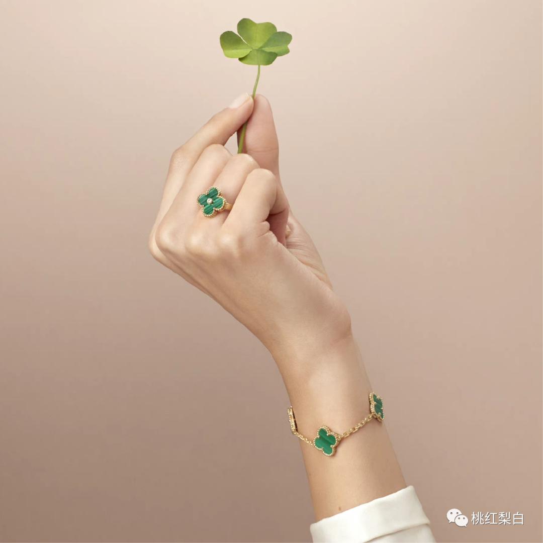 温莎公爵夫人珠宝展出,温莎公爵夫妻视频