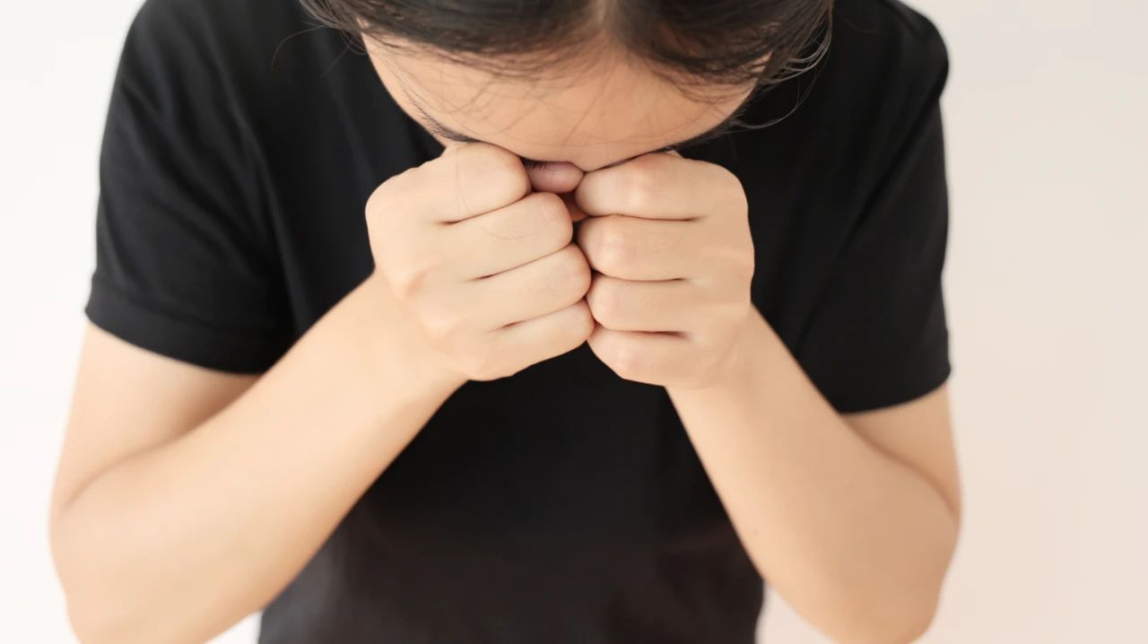 揉眼袋可以祛除眼袋吗,眼袋严重怎么消除最快方法