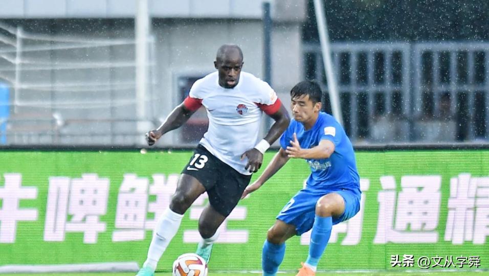 中超老将重聚,中超上海申花vs青岛海牛吴金贵