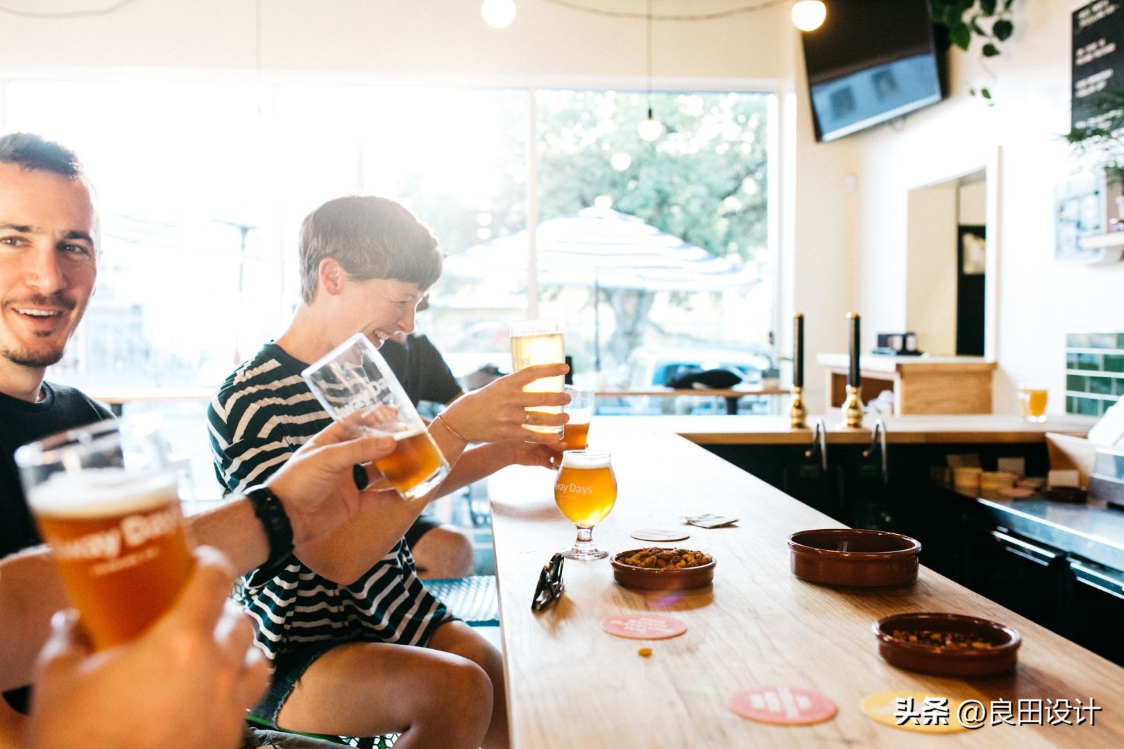 以足球为主题的AwayDays啤酒包装设计