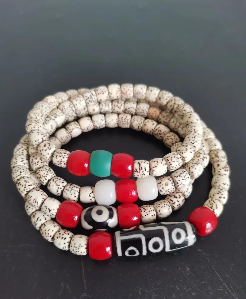 晒晒我的翡翠手串,晒晒我的天珠手串