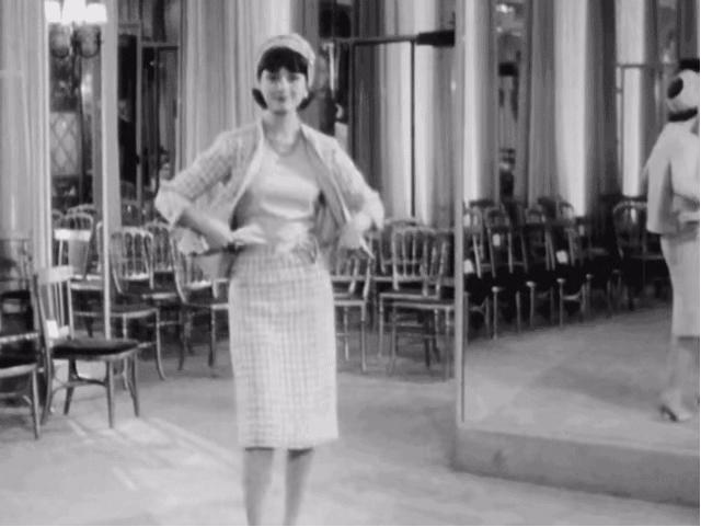 春天女士穿什么外套,今年春天必火的外套选它好看炸了