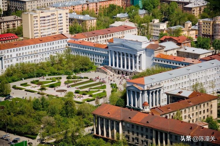 俄罗斯人口多少亿人均gdp,俄罗斯面积和人口兵力