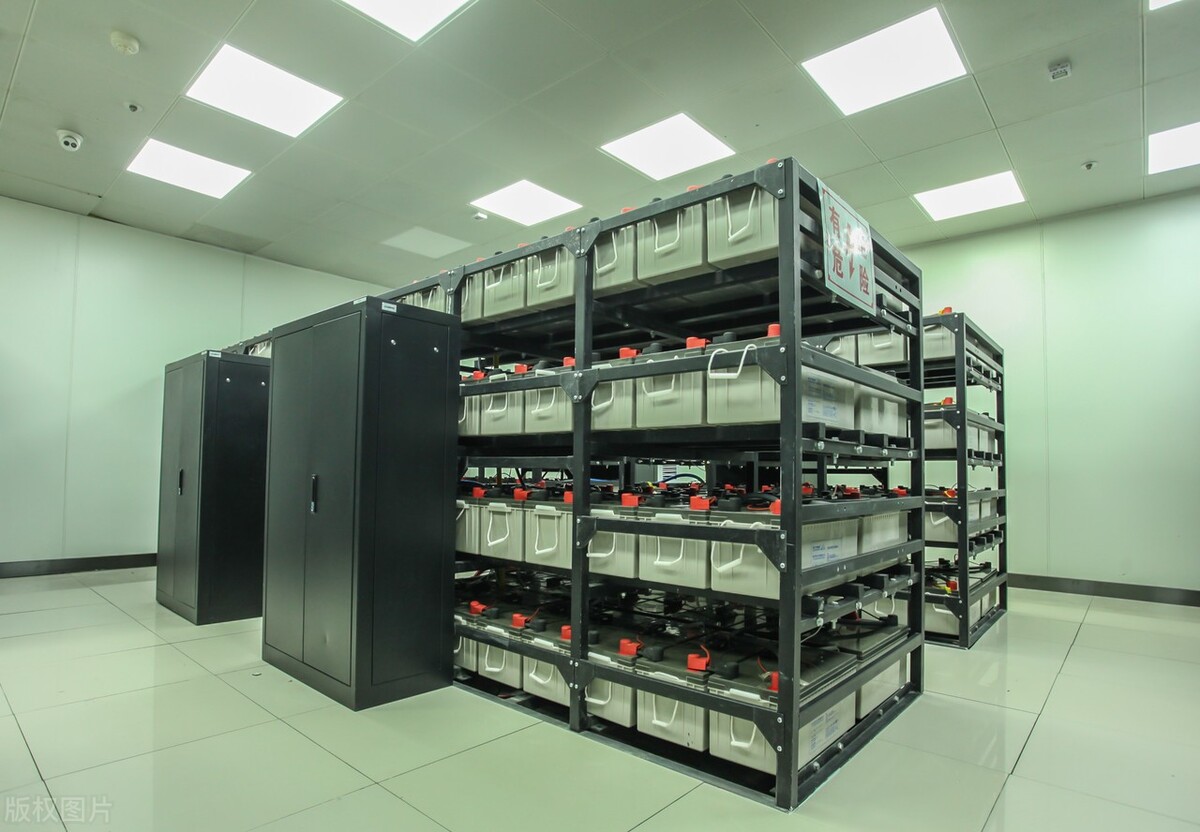 ups不间断电源一般安装在什么位置,ups电源安装施工方案