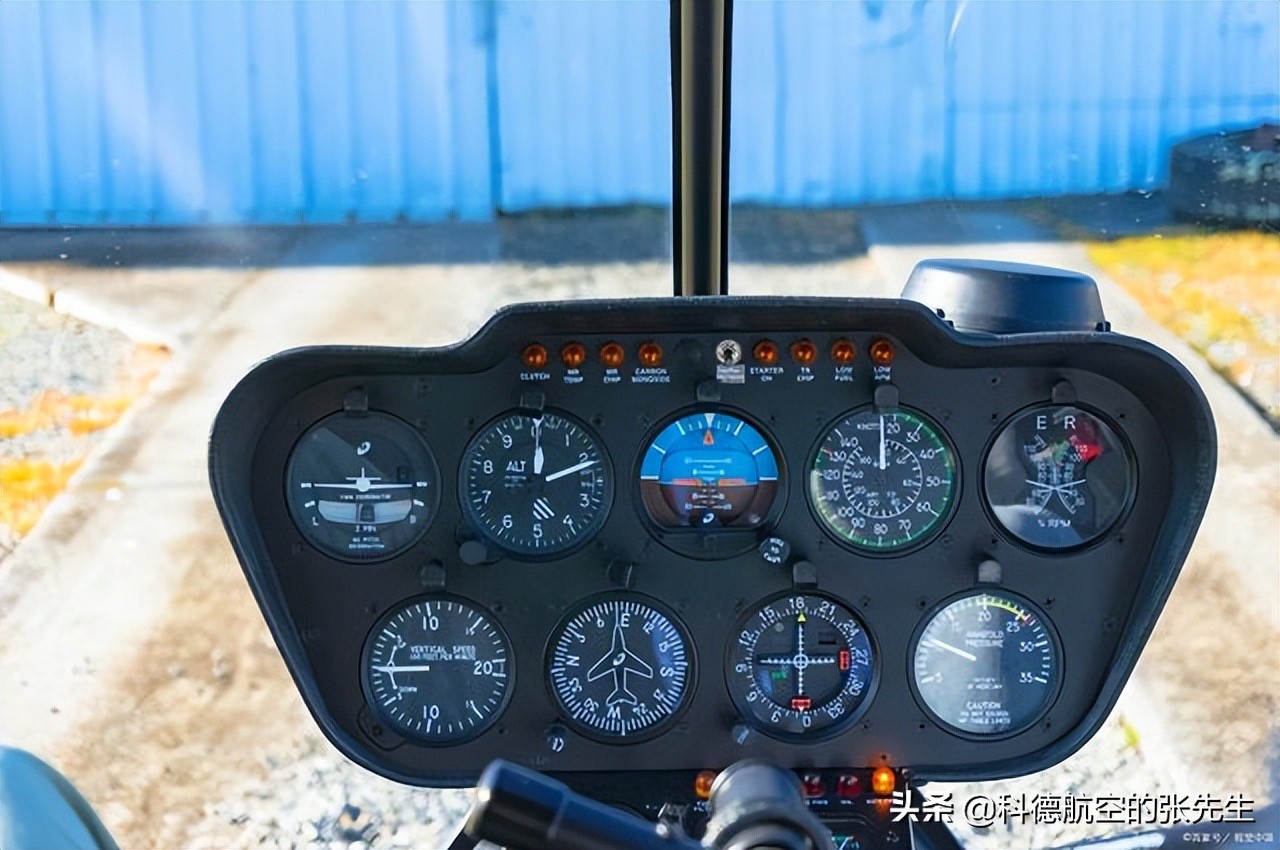 直升机飞行模拟器视频,直升机飞行模拟器黑鹰