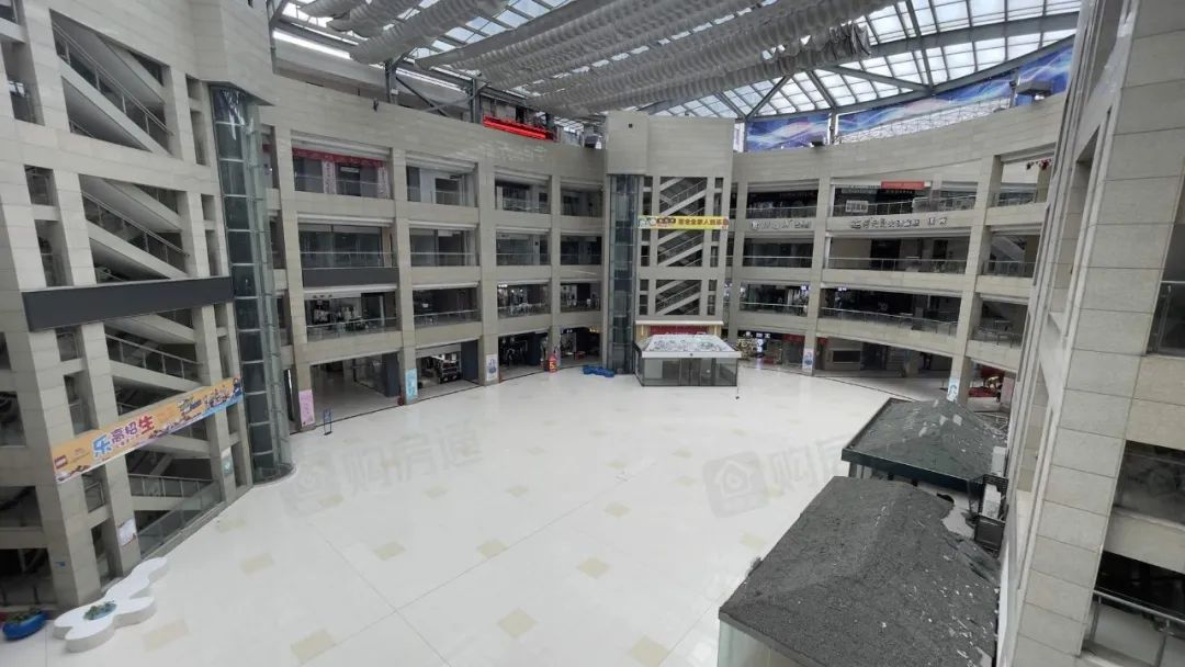 唏嘘！耗资7亿老牌商场或倒闭，巨量店铺闭门歇业！