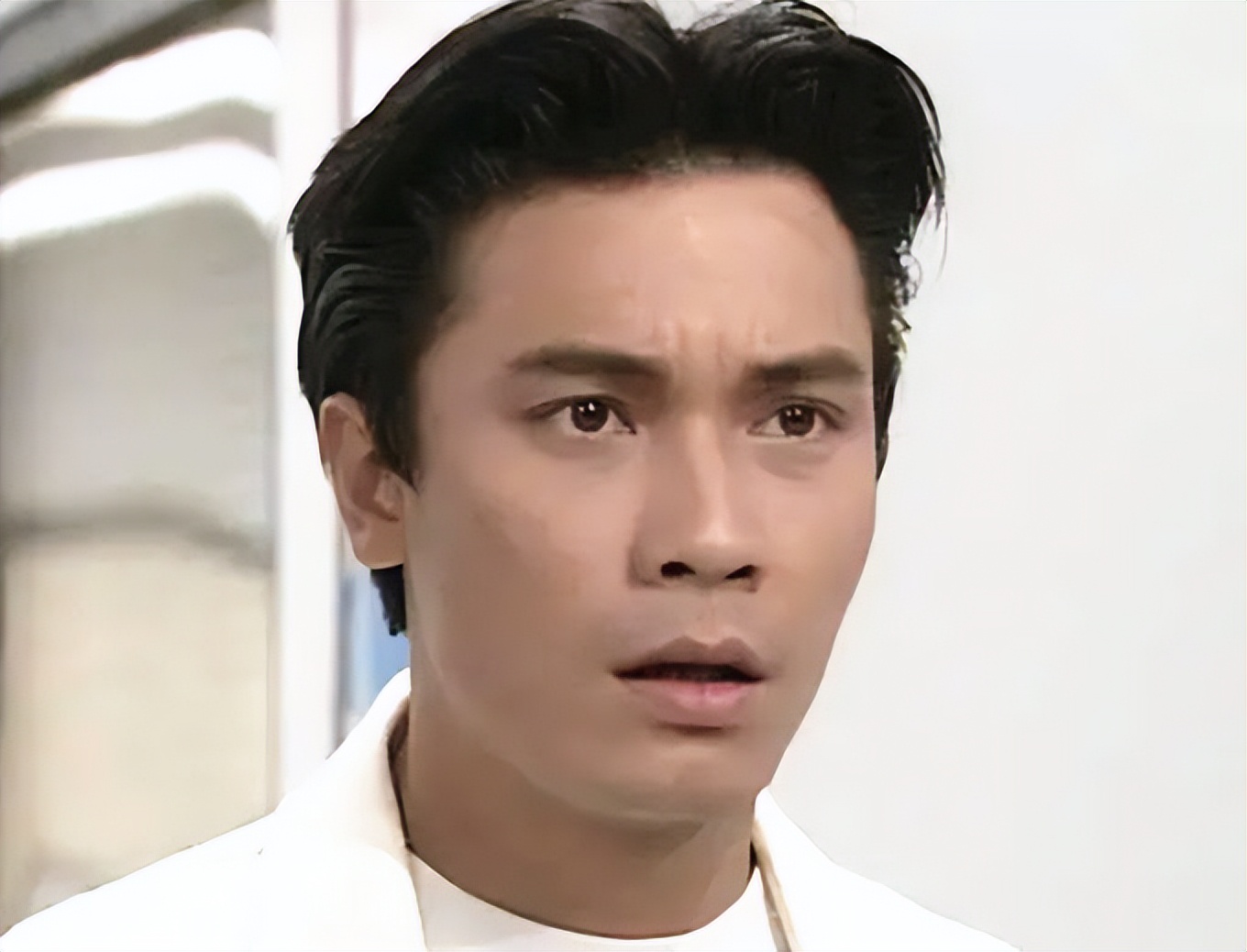 被流言困扰的罗嘉良:再婚娶二婚演员苏岩为妻,60岁生活幸福美满