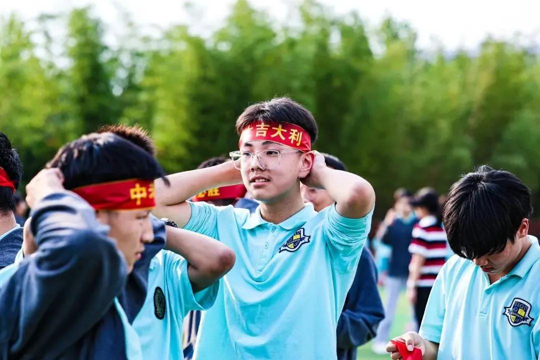 此去星辰大海归来仍是少年的意思,此去星辰大海归来仍是少年的出处