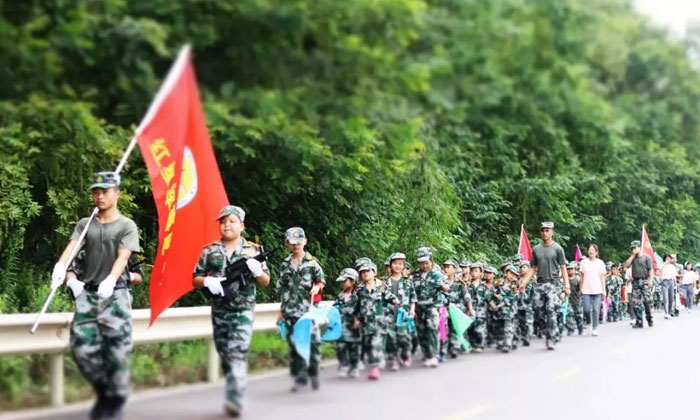 四川哪里有夏令营学校,四川夏令营基地报价