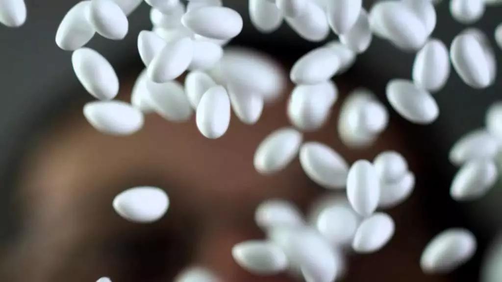 新UB来了？中底厚度惊人，boost纹理改变，阿迪这次够惊喜