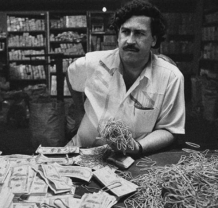 *妇情**揭秘墨西哥头号毒枭：他只关注女人的胸围，还有一怪癖