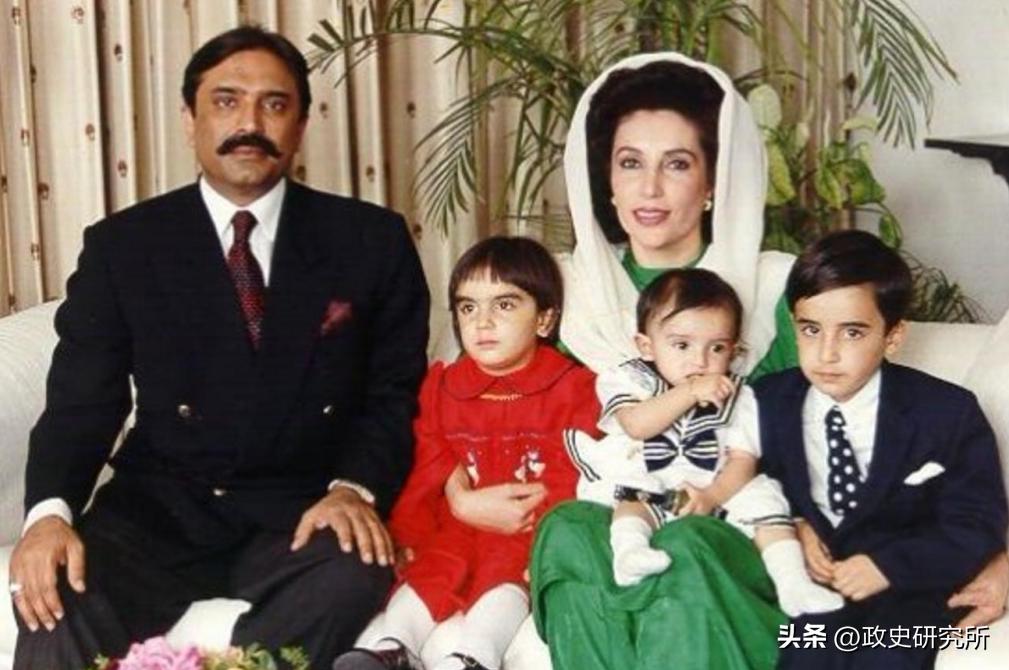 巴铁和中国的巴基斯坦,中国和巴基斯坦怎么成为巴铁的