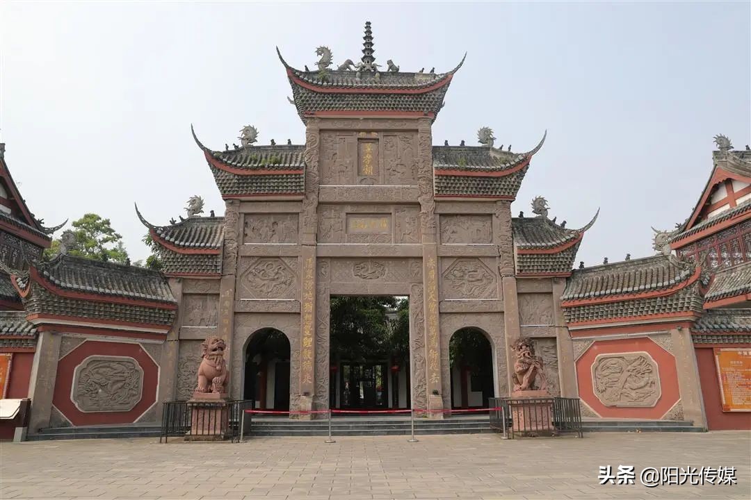 红领巾讲解员寻访红色足迹,红领巾寻访活动我是红领巾讲解员