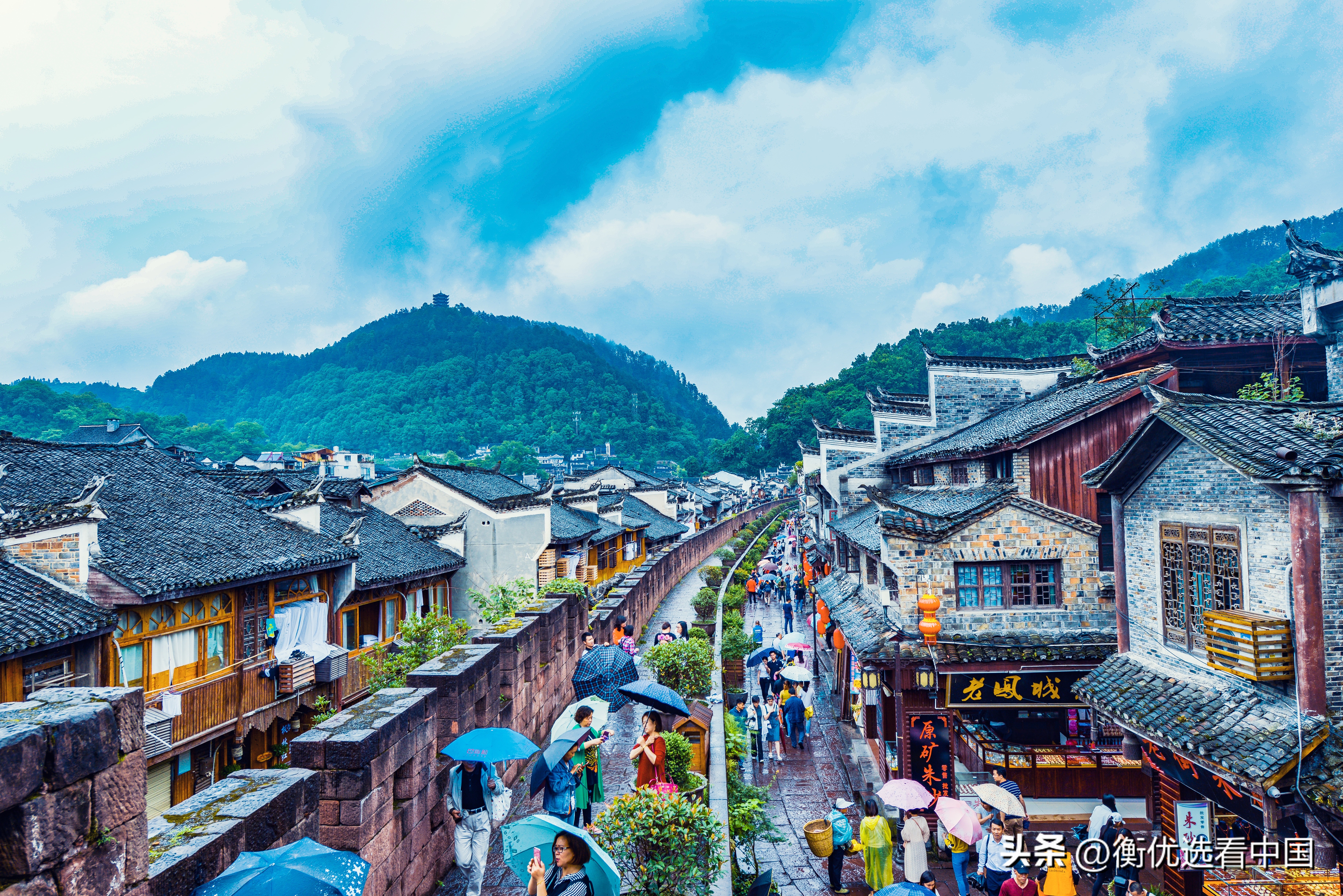 凤凰古城旅游停车避坑,凤凰古城酒吧避坑