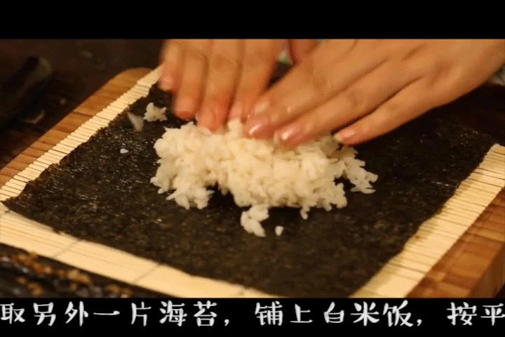 适合小孩吃的蛋包饭,适合宝宝吃的包饭