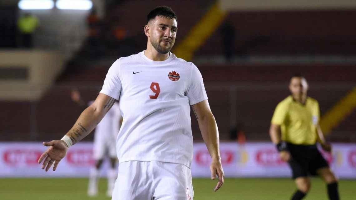 2022年世界杯球衣排名：卡塔尔的每一件球衣都被评估为加冕冠军