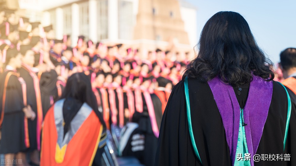 听起来高大上工资却很低的职业,听着高大上但就业困难的专业