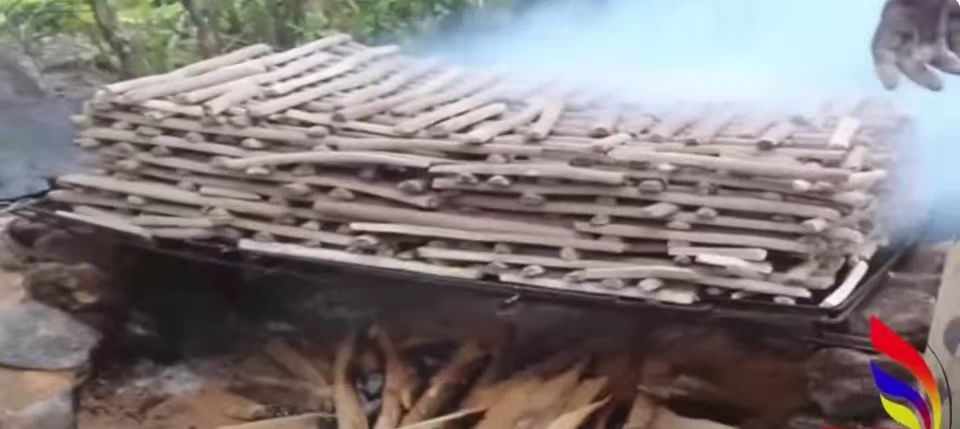 孕妇吃土“成瘾”，10年吃掉4000美元的非洲土，土真能吃吗？